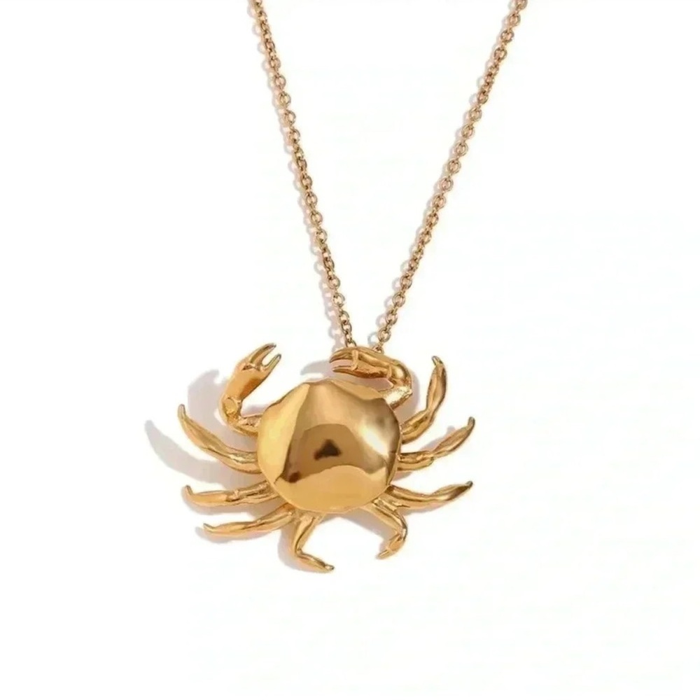 ✅NEW✅ 18K Gold Plated Stainless Steel Crab Pendant Necklace (Gold)